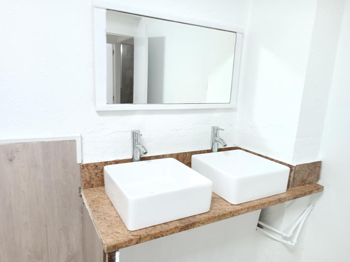 Hostel Bretema Луго Экстерьер фото
